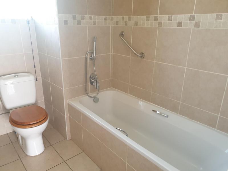 To Let 1 Bedroom Property for Rent in Bedford Gardens Gauteng