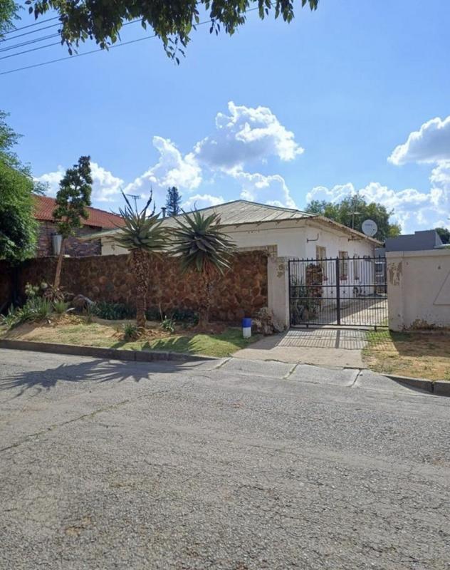 3 Bedroom Property for Sale in Comptonville Gauteng