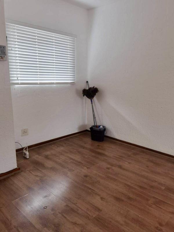 2 Bedroom Property for Sale in Glenhazel Gauteng