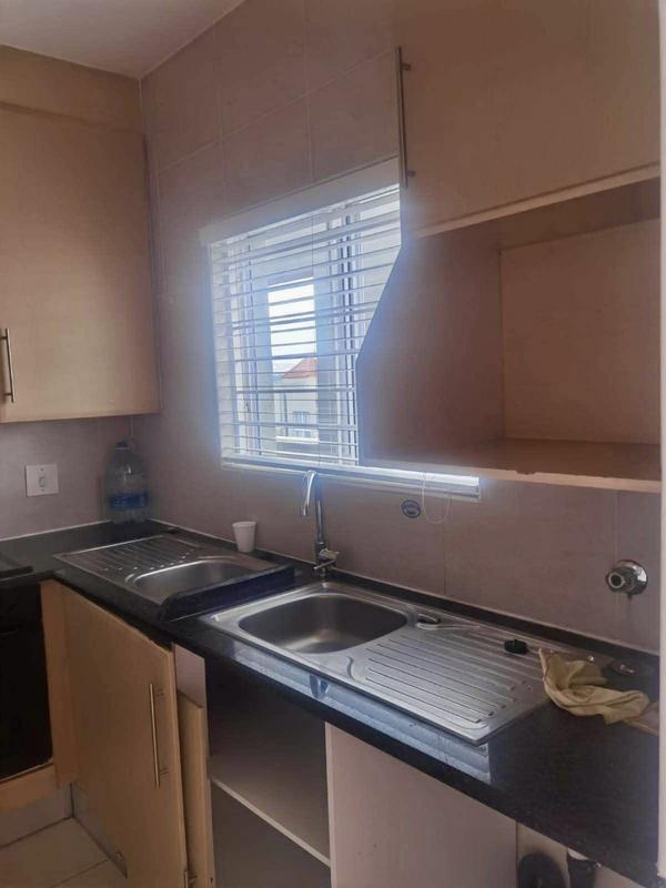 2 Bedroom Property for Sale in Glenhazel Gauteng