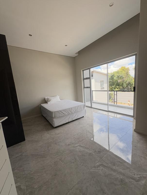 To Let 5 Bedroom Property for Rent in Hyde Park Gauteng