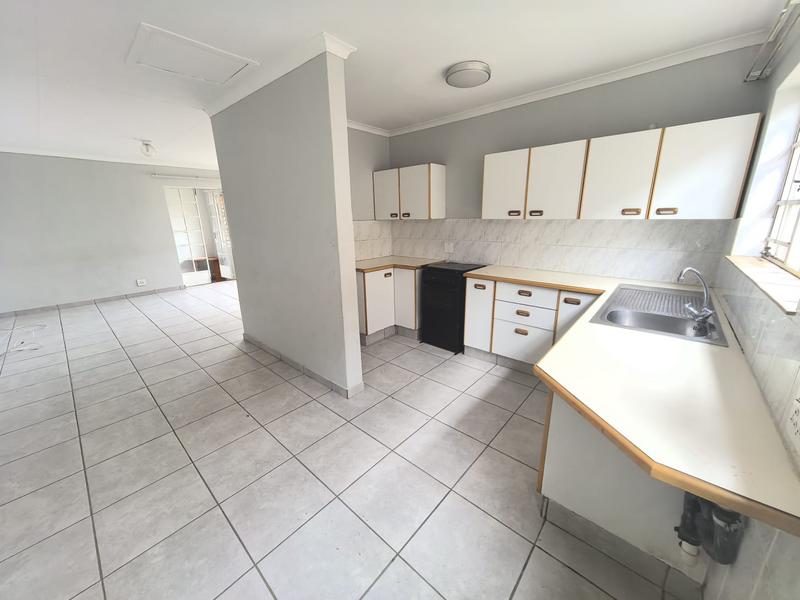 To Let 1 Bedroom Property for Rent in Edenvale Gauteng