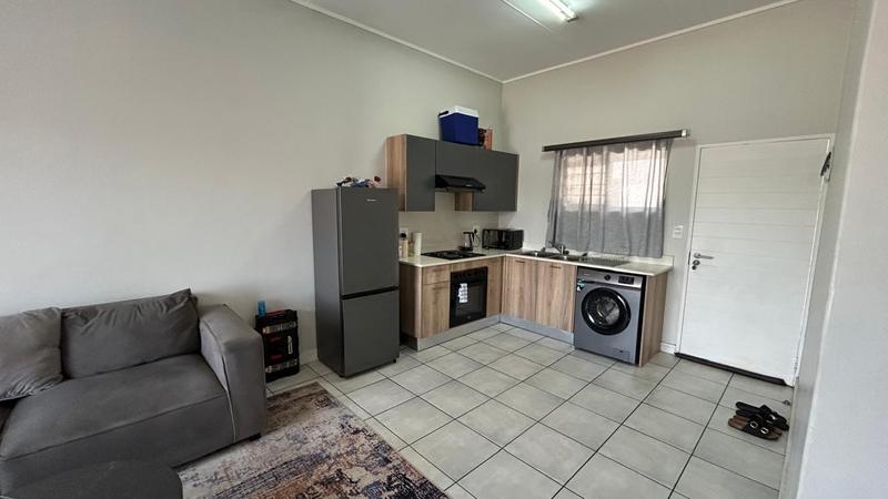 To Let 2 Bedroom Property for Rent in Linbro Park Gauteng