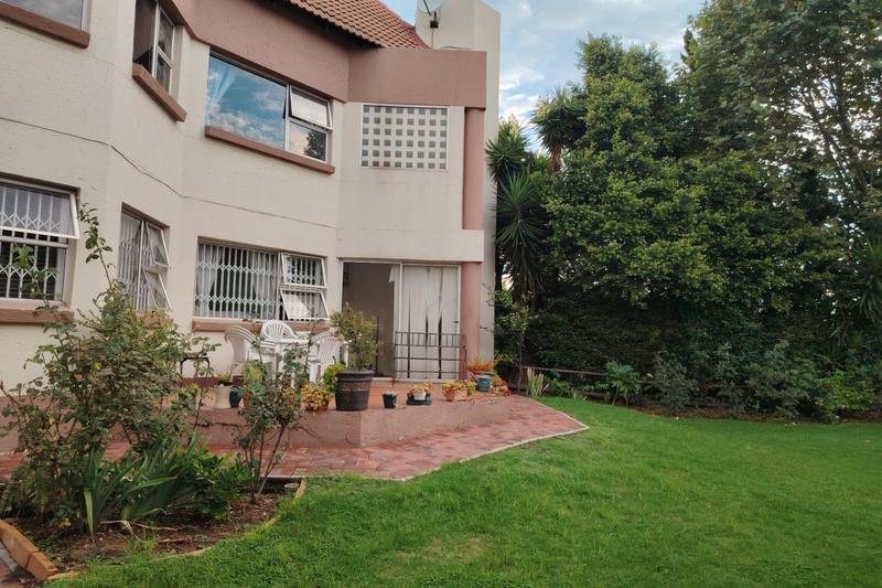 2 Bedroom Property for Sale in Bedfordview Gauteng
