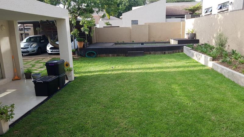 3 Bedroom Property for Sale in Douglasdale Gauteng