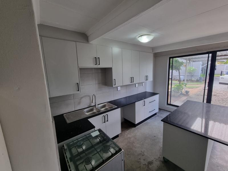 To Let 2 Bedroom Property for Rent in Lambton Gauteng