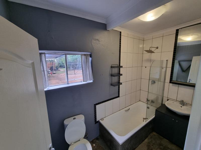 To Let 2 Bedroom Property for Rent in Lambton Gauteng
