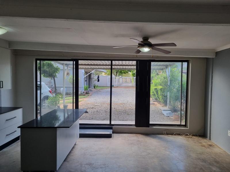 To Let 2 Bedroom Property for Rent in Lambton Gauteng