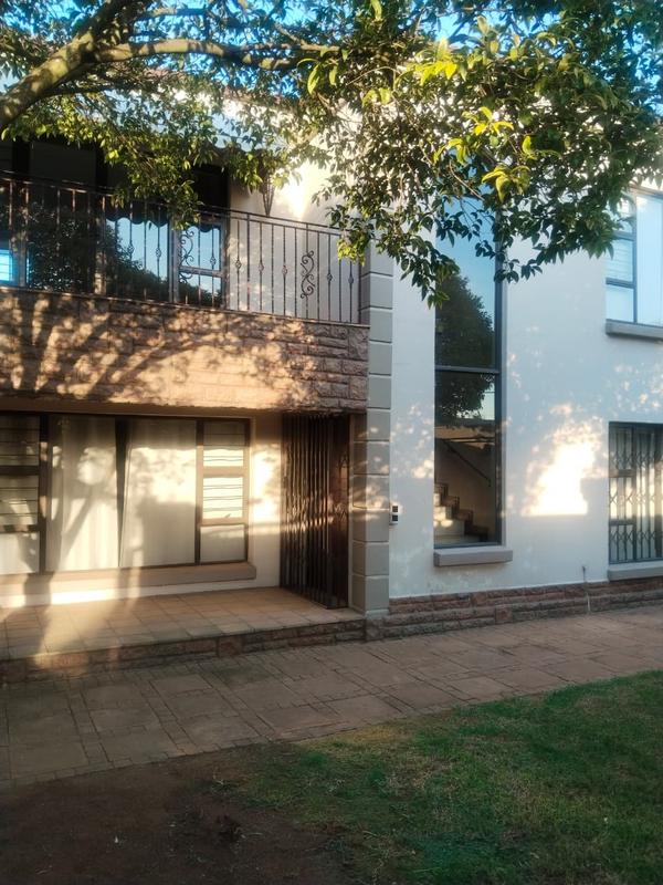 To Let 4 Bedroom Property for Rent in Sunnyridge Gauteng