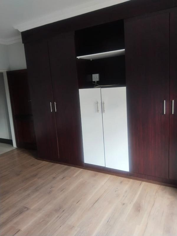 To Let 4 Bedroom Property for Rent in Sunnyridge Gauteng