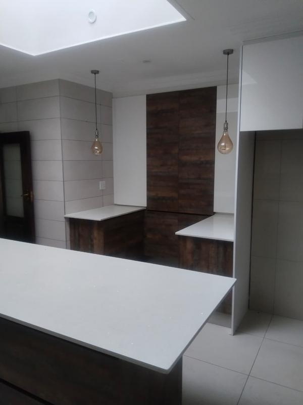 To Let 4 Bedroom Property for Rent in Sunnyridge Gauteng