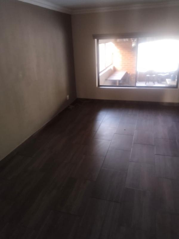 To Let 4 Bedroom Property for Rent in Sunnyridge Gauteng