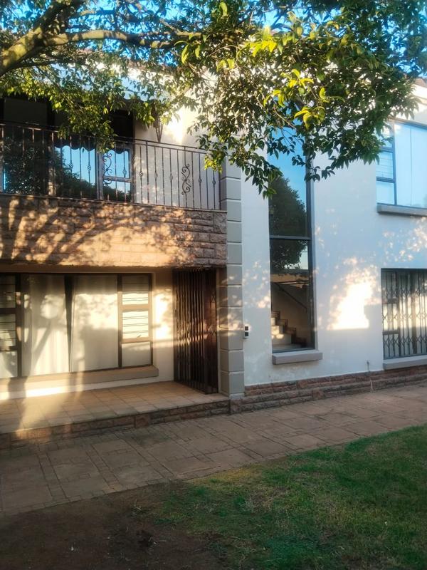 To Let 4 Bedroom Property for Rent in Sunnyridge Gauteng