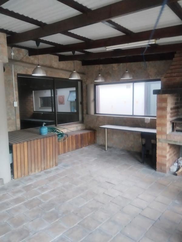 To Let 4 Bedroom Property for Rent in Sunnyridge Gauteng