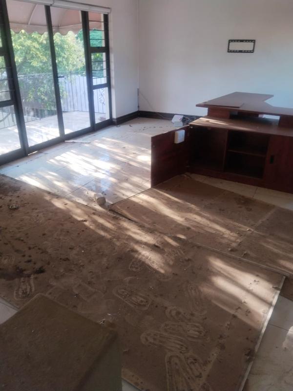 To Let 4 Bedroom Property for Rent in Sunnyridge Gauteng