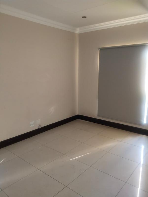 To Let 4 Bedroom Property for Rent in Sunnyridge Gauteng