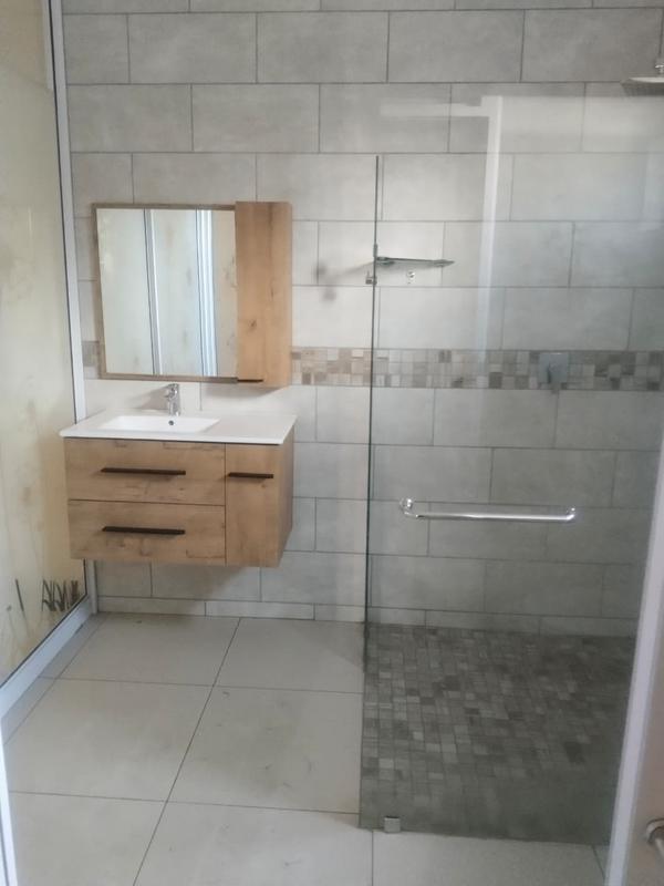 To Let 4 Bedroom Property for Rent in Sunnyridge Gauteng