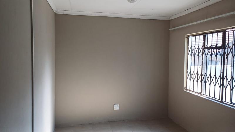 1 Bedroom Property for Sale in Naturena Gauteng
