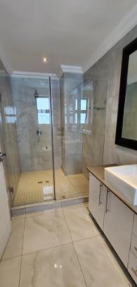 2 Bedroom Property for Sale in Waterfall Gauteng