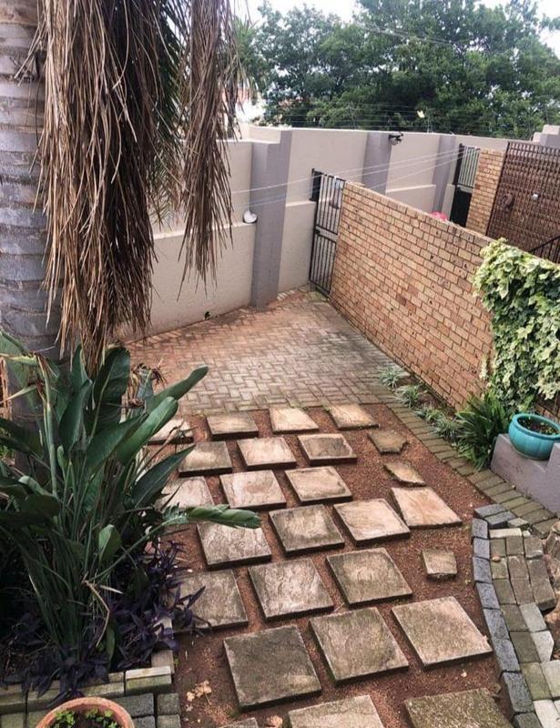 2 Bedroom Property for Sale in Primrose Hill Gauteng