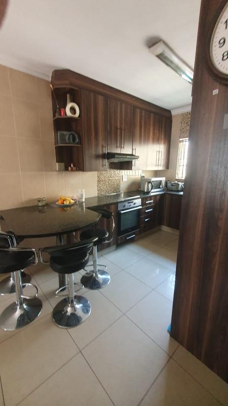 4 Bedroom Property for Sale in Kensington Gauteng