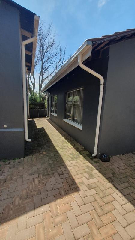 4 Bedroom Property for Sale in Kensington Gauteng