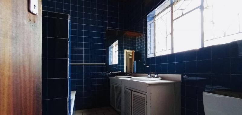 7 Bedroom Property for Sale in Kensington Gauteng