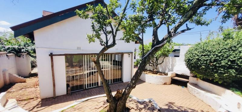 7 Bedroom Property for Sale in Kensington Gauteng