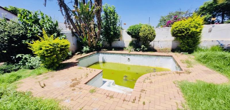 7 Bedroom Property for Sale in Kensington Gauteng