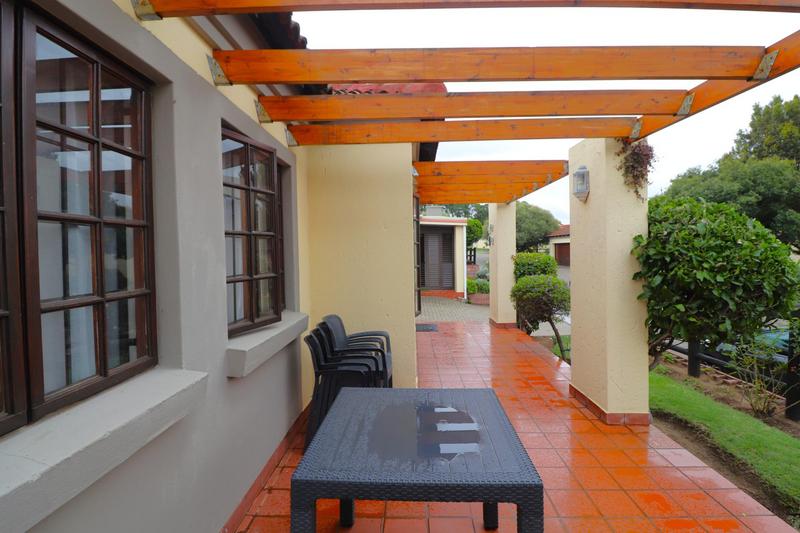 2 Bedroom Property for Sale in North Riding Gauteng