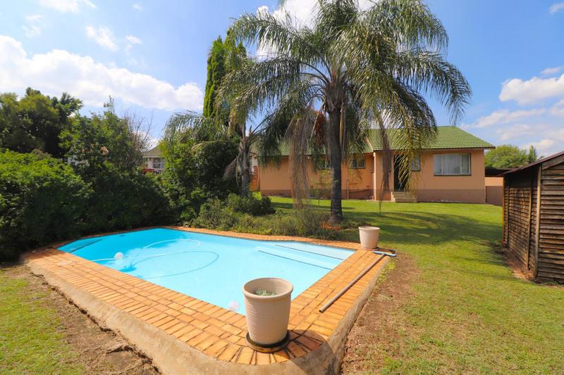 2 Bedroom Property for Sale in Sharonlea Gauteng