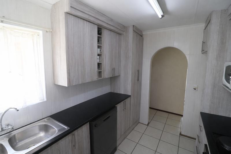 2 Bedroom Property for Sale in Sharonlea Gauteng
