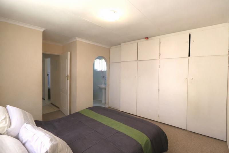 2 Bedroom Property for Sale in Sharonlea Gauteng