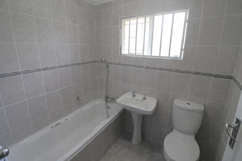 2 Bedroom Property for Sale in Sharonlea Gauteng