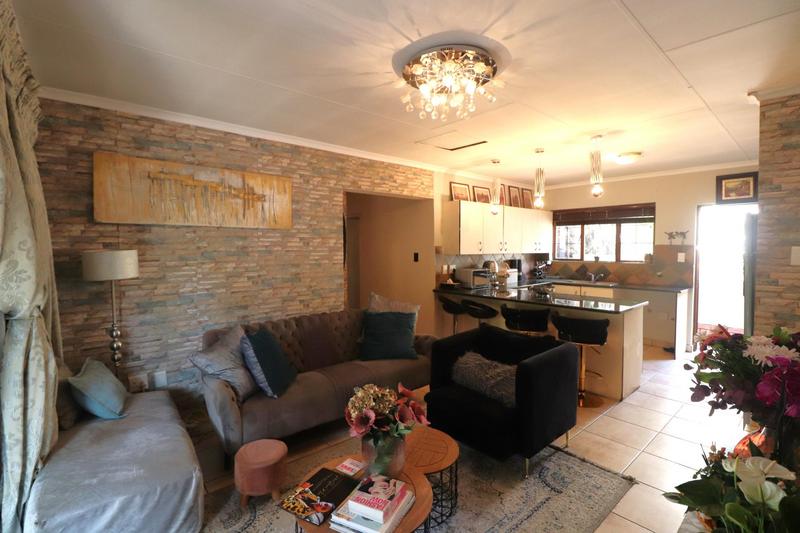 3 Bedroom Property for Sale in Waterford Estates Gauteng