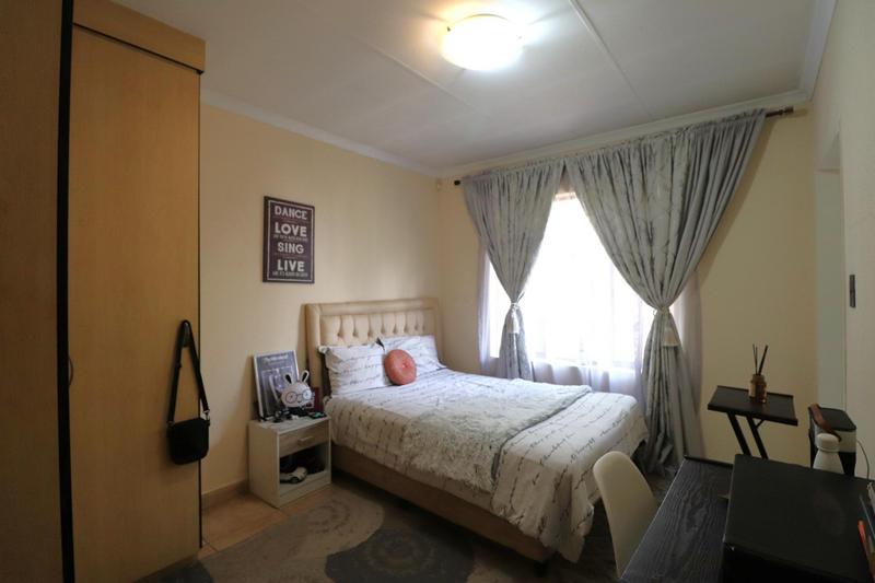 3 Bedroom Property for Sale in Waterford Estates Gauteng
