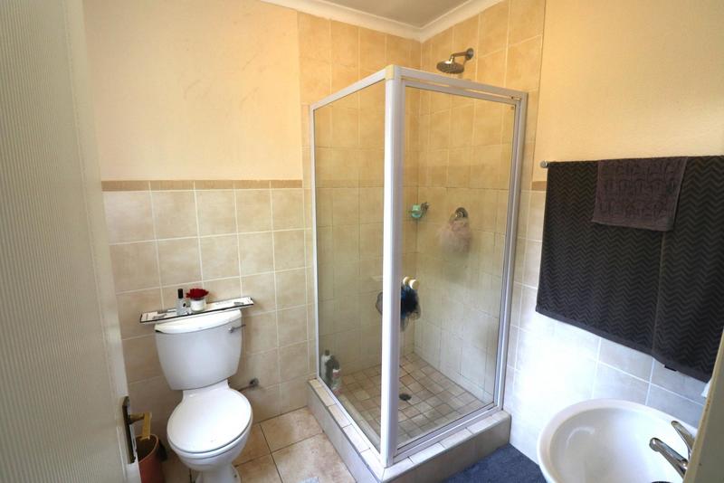 3 Bedroom Property for Sale in Waterford Estates Gauteng