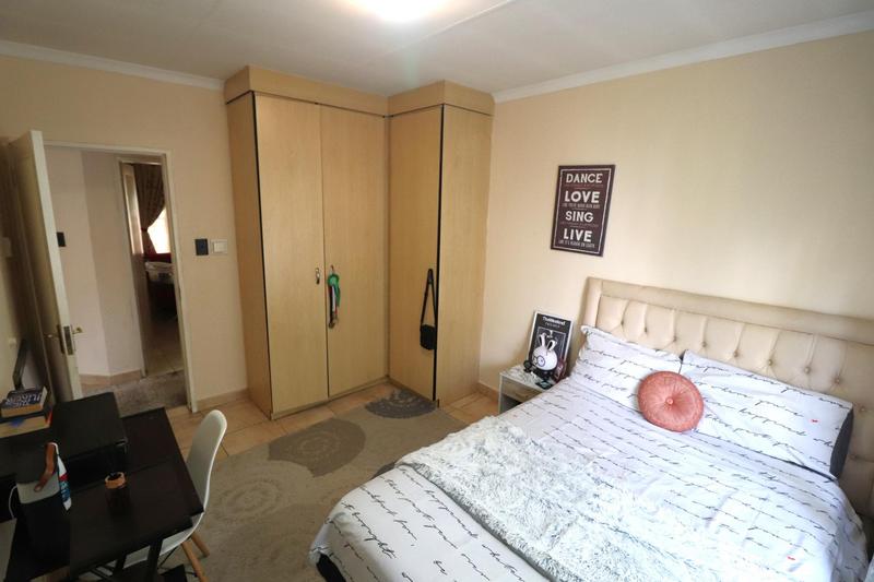 3 Bedroom Property for Sale in Waterford Estates Gauteng