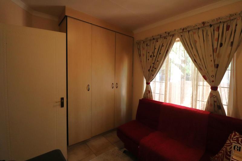 3 Bedroom Property for Sale in Waterford Estates Gauteng