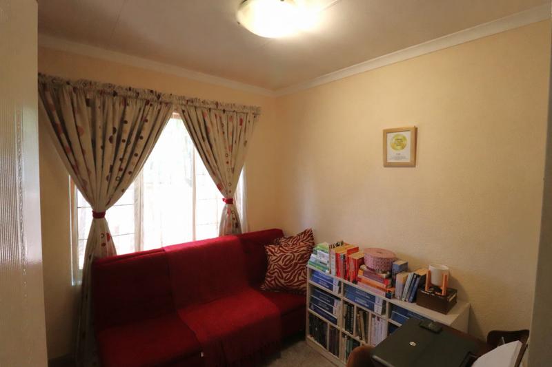 3 Bedroom Property for Sale in Waterford Estates Gauteng