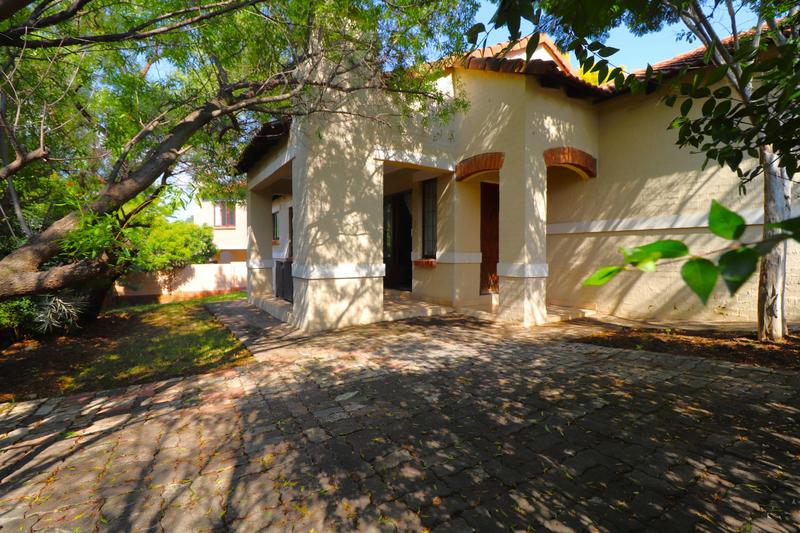 3 Bedroom Property for Sale in Waterford Estates Gauteng