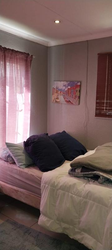 2 Bedroom Property for Sale in Bardene Gauteng