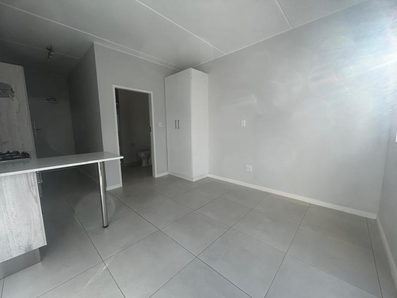 To Let 1 Bedroom Property for Rent in Halfway Gardens Gauteng