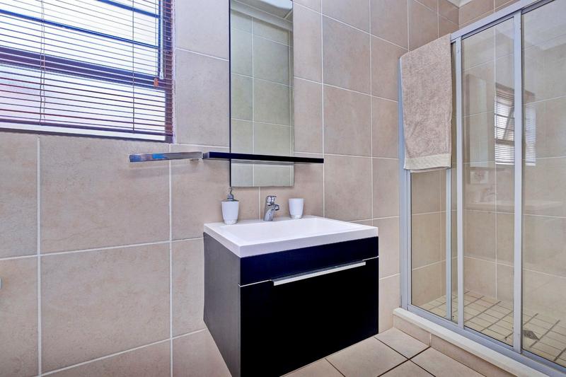 2 Bedroom Property for Sale in Noordwyk Gauteng