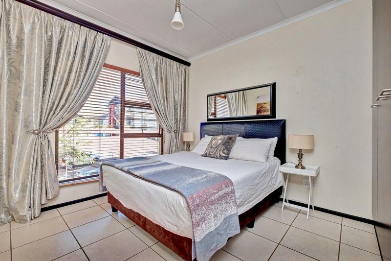 2 Bedroom Property for Sale in Noordwyk Gauteng