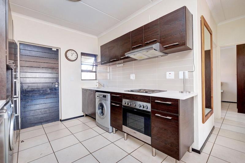 2 Bedroom Property for Sale in Noordwyk Gauteng