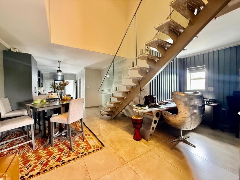 To Let 2 Bedroom Property for Rent in Hurlingham Gauteng