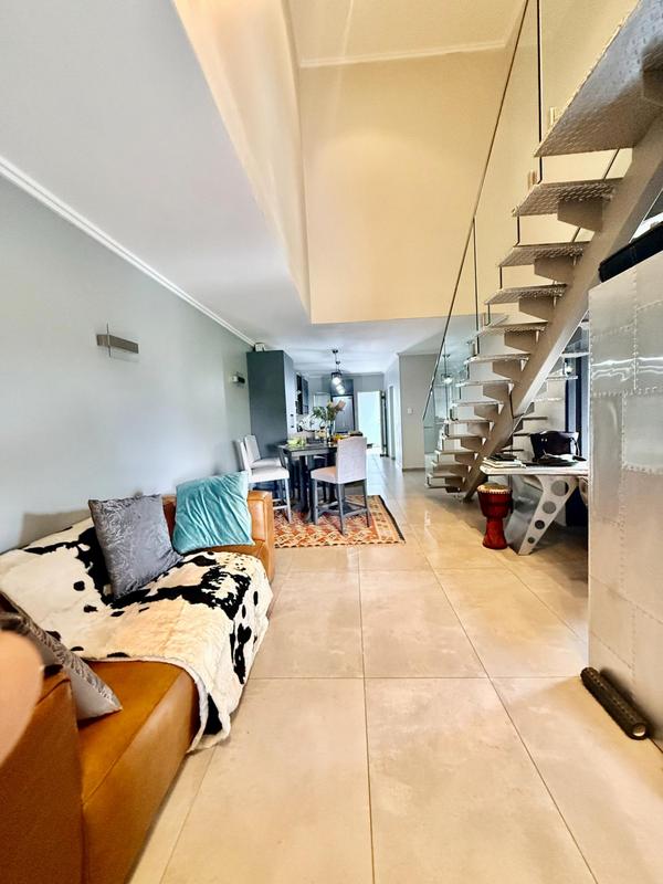 To Let 2 Bedroom Property for Rent in Hurlingham Gauteng