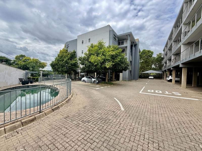 To Let 2 Bedroom Property for Rent in Hurlingham Gauteng