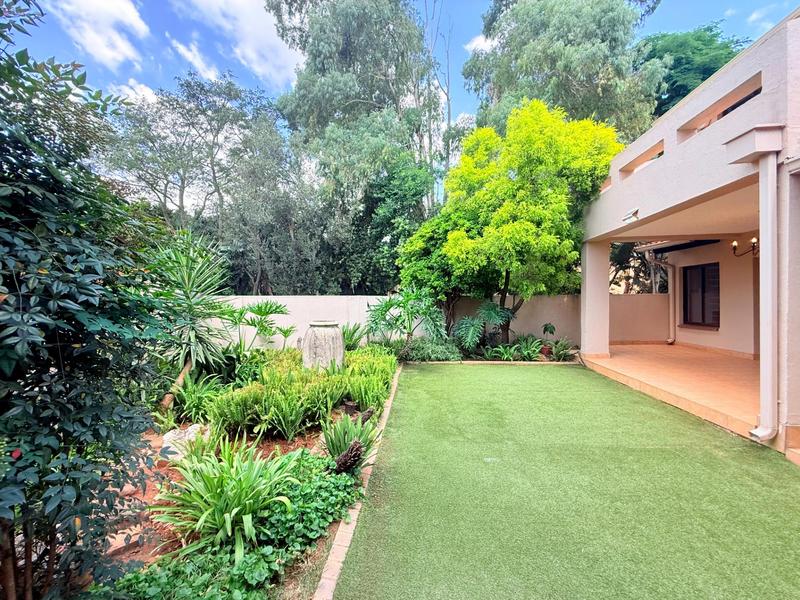 To Let 3 Bedroom Property for Rent in Sandown Gauteng